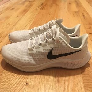 Women’s Nike Air Zoom Pegasus 37 Sz 11